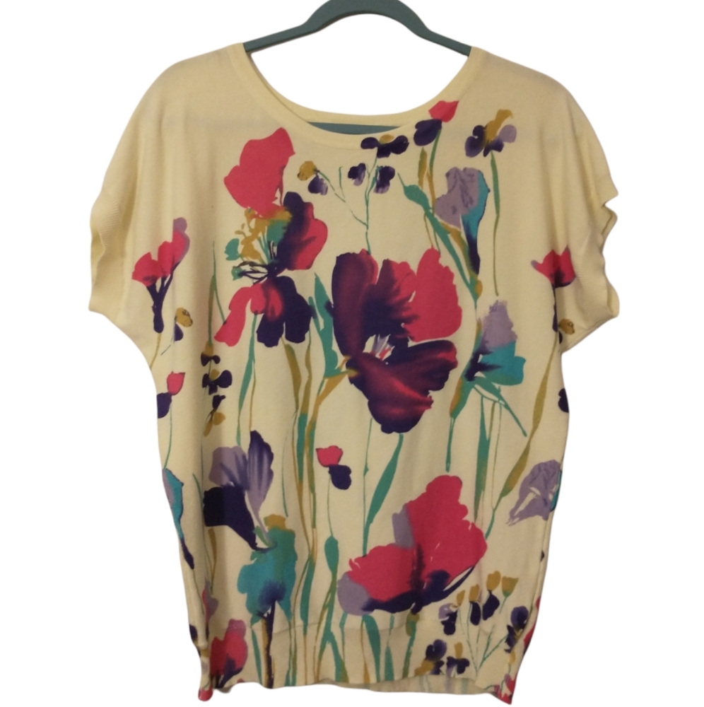 Joseph A Beautiful Floral Knit Top M